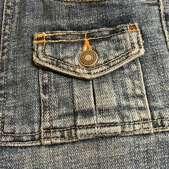 Very sexy stretchy jeans from French company United Colors of Benetton - Picture 3 of 9